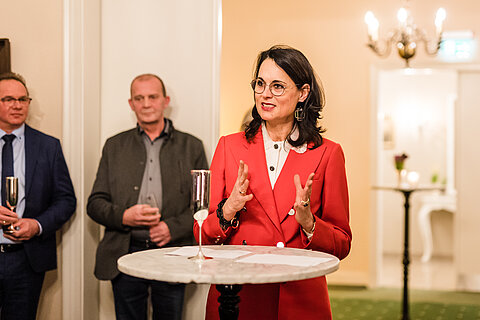 Natalie Mekelburger bei ihrer Begrüßungsansprache