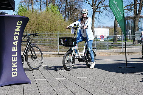 Employee testing a new bike model on the Coroplast Group premises.